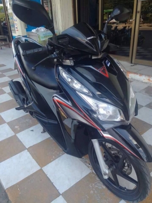 รุ่นใหม่ล่าสุด Honda Click 125 i รุ่น idling stop ตัวท๊อป (ล้อแม็กซ์)รถสวยมาก ดูดีหรูมีสไตล์ ขายถูกมาก