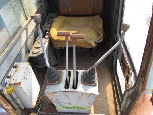 ขายรถเครนตีนตะขาบหนัก7ตันรุ่นหนักIHIมีเวทถ่วง