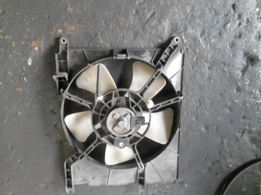 พัดลมระบายความร้อน หม้อน้ำรถยนต์ TEL.081-427-3941 พัดลมระบายความร้อน หม้อน้ำรถยนต์ TEL.081-427-3941