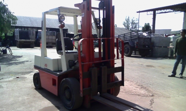ขาย Forklift Nissan 2 ตัน ขาย Forklift Nissan 2 ตัน