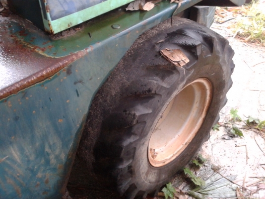 (จบการขายแล้วค่ะ เสี่ยบอย พัทลุง)รถตัก  ยันม่า   V3 ราคาถูกๆ  (รถร้านวัสดุ)  พร้อมใช้งานเลย