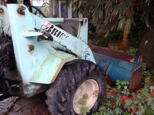 (จบการขายแล้วค่ะ เสี่ยบอย พัทลุง)รถตัก  ยันม่า   V3 ราคาถูกๆ  (รถร้านวัสดุ)  พร้อมใช้งานเลย