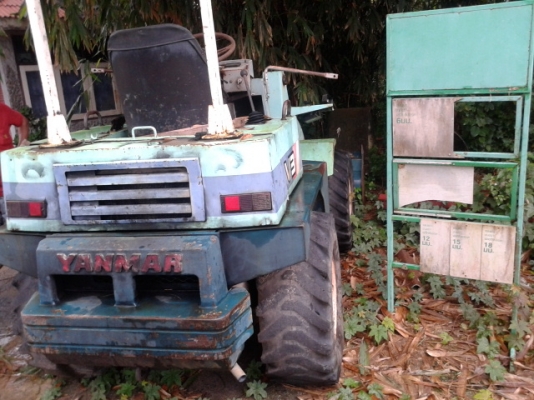 (จบการขายแล้วค่ะ เสี่ยบอย พัทลุง)รถตัก  ยันม่า   V3 ราคาถูกๆ  (รถร้านวัสดุ)  พร้อมใช้งานเลย