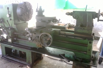 แท่นกลึง 6 ฟุต 2 เพลา เกียร์บล็อก พร้อมใช้ สภาพสวย ๆ เหมาะงานหนัก ด่วน !!!  98,000
