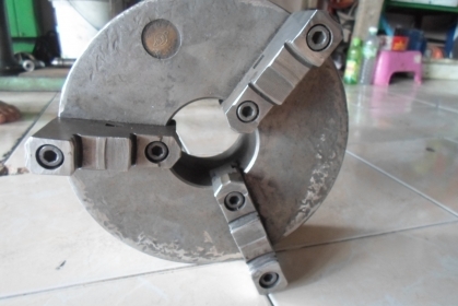 3 จับ ขนาด 10 นิ้ว พร้อมใช้งาน สภาพสวย ๆ ฟันกลับได้ ด่วน !!!!! 5,500