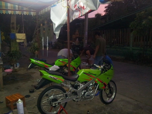 ***ขายแล้วครับขอบคุณ Truck2hand ขาย 2 STROKE ในตำนาน แต่งสวย แต่งแรง โดนใจ !! KAWASAKI KR SSR 150 cc. เช็คใหม่ ทั้งระบบ ของเหลวใหม่ ทุกจุด  เครื่องเดิม เกียร์เดิม ฟิตใหม่ แน่นๆ แรงๆ  ล้อใหม่ สวยๆ ท่อสูตร เบิกใหม่ แรง สีสันใหม่ทั้งคัน สวยจัดแรงจริง อะไหล่/