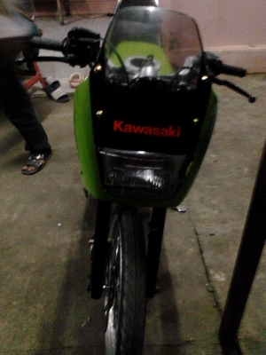 ***ขายแล้วครับขอบคุณ Truck2hand ขาย 2 STROKE ในตำนาน แต่งสวย แต่งแรง โดนใจ !! KAWASAKI KR SSR 150 cc. เช็คใหม่ ทั้งระบบ ของเหลวใหม่ ทุกจุด  เครื่องเดิม เกียร์เดิม ฟิตใหม่ แน่นๆ แรงๆ  ล้อใหม่ สวยๆ ท่อสูตร เบิกใหม่ แรง สีสันใหม่ทั้งคัน สวยจัดแรงจริง อะไหล่/