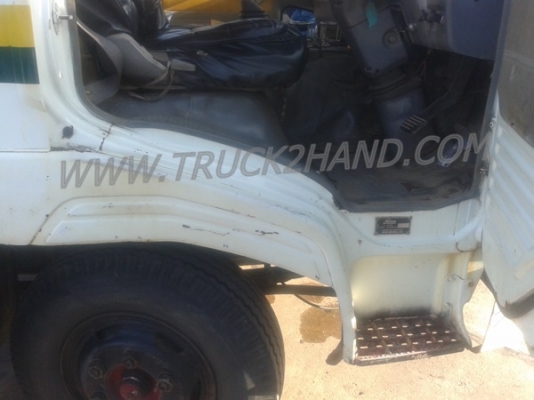 รถบรรทุก 6 ล้อ HINO KM 300  110  แรงม้า   เครื่อง6 สูบ ลองแวะชมสภาพรถและทดลองขับก่อน และยังสามารถต่อรองราคาได้ครับ