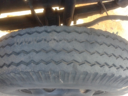 รถบรรทุก 6 ล้อ HINO KM 300  110  แรงม้า   เครื่อง6 สูบ ลองแวะชมสภาพรถและทดลองขับก่อน และยังสามารถต่อรองราคาได้ครับ