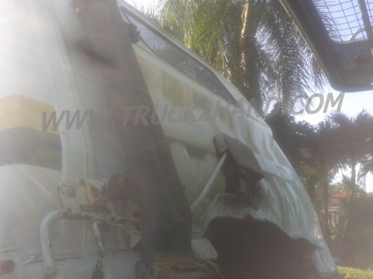 รถบรรทุก 6 ล้อ HINO KM 300  110  แรงม้า   เครื่อง6 สูบ ลองแวะชมสภาพรถและทดลองขับก่อน และยังสามารถต่อรองราคาได้ครับ