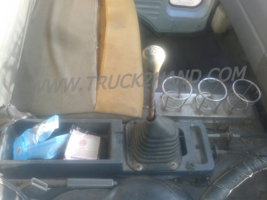 รถบรรทุก 6 ล้อ HINO KM 300  110  แรงม้า   เครื่อง6 สูบ ลองแวะชมสภาพรถและทดลองขับก่อน และยังสามารถต่อรองราคาได้ครับ