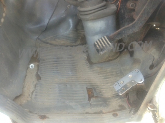 รถบรรทุก 6 ล้อ HINO KM 300  110  แรงม้า   เครื่อง6 สูบ ลองแวะชมสภาพรถและทดลองขับก่อน และยังสามารถต่อรองราคาได้ครับ