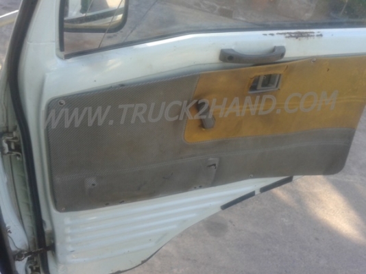 รถบรรทุก 6 ล้อ HINO KM 300  110  แรงม้า   เครื่อง6 สูบ ลองแวะชมสภาพรถและทดลองขับก่อน และยังสามารถต่อรองราคาได้ครับ