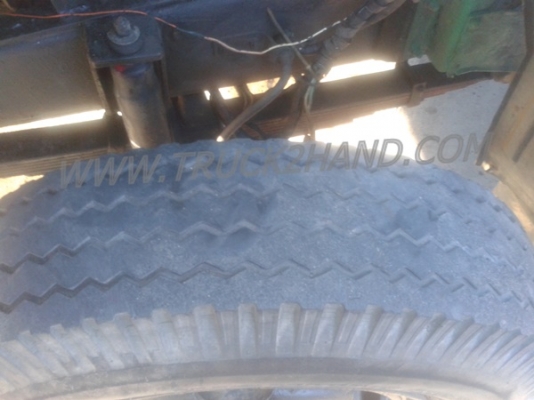 รถบรรทุก 6 ล้อ HINO KM 300  110  แรงม้า   เครื่อง6 สูบ ลองแวะชมสภาพรถและทดลองขับก่อน และยังสามารถต่อรองราคาได้ครับ