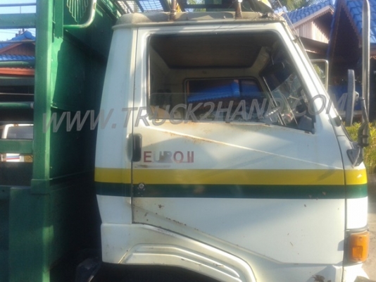 รถบรรทุก 6 ล้อ HINO KM 300  110  แรงม้า   เครื่อง6 สูบ ลองแวะชมสภาพรถและทดลองขับก่อน และยังสามารถต่อรองราคาได้ครับ