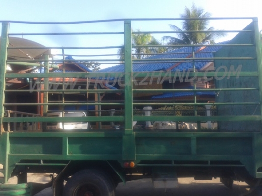 รถบรรทุก 6 ล้อ HINO KM 300  110  แรงม้า   เครื่อง6 สูบ ลองแวะชมสภาพรถและทดลองขับก่อน และยังสามารถต่อรองราคาได้ครับ