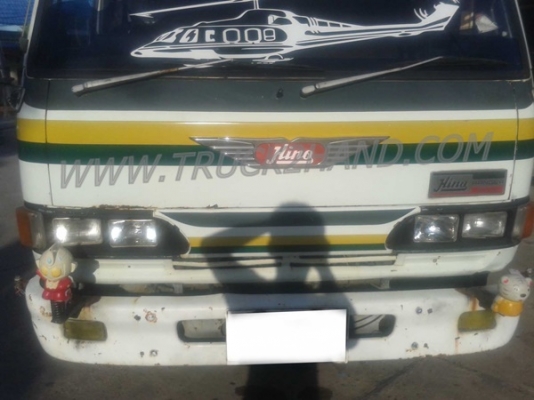 รถบรรทุก 6 ล้อ HINO KM 300  110  แรงม้า   เครื่อง6 สูบ ลองแวะชมสภาพรถและทดลองขับก่อน และยังสามารถต่อรองราคาได้ครับ