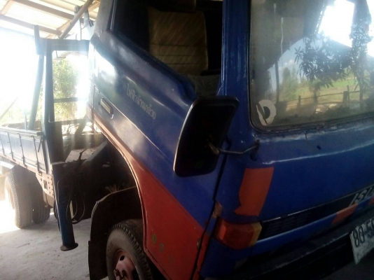 หกล้ อีซูซุ ติดเครน2.5ตัน สภาพดีพร้อใช้ ทะเบียนพร้อมโอน