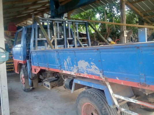 หกล้ อีซูซุ ติดเครน2.5ตัน สภาพดีพร้อใช้ ทะเบียนพร้อมโอน