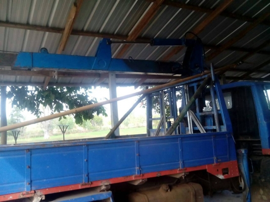 หกล้ อีซูซุ ติดเครน2.5ตัน สภาพดีพร้อใช้ ทะเบียนพร้อมโอน