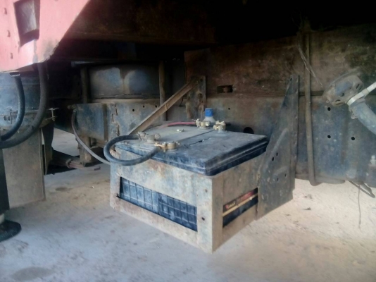 หกล้ อีซูซุ ติดเครน2.5ตัน สภาพดีพร้อใช้ ทะเบียนพร้อมโอน