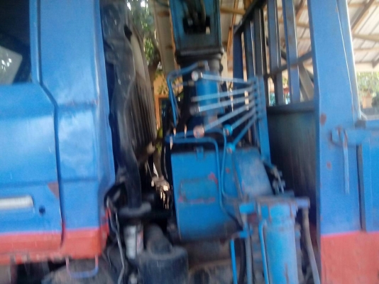 หกล้ อีซูซุ ติดเครน2.5ตัน สภาพดีพร้อใช้ ทะเบียนพร้อมโอน