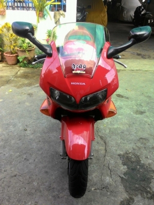 ขายครับ VFR800 ปี2000 หัวฉีด ไมค์ดิจิตอล ทะเบียนแท้โอนขนส่ง จัดไฟแนนได้ครับ รถสวยเครื่องดีพร้อมออกทริป