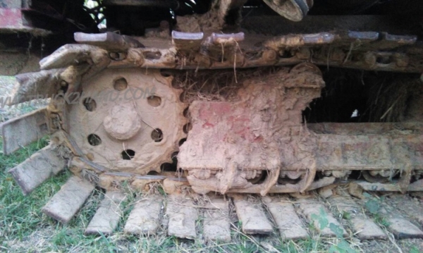 รถเกี่ยวข้าว  บาวไทร6he 1ห้อง 10ปั๊ม eton22 อัดโซ่ใหม่ทั้งคัน