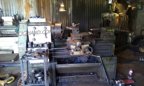โรงกลึงแท่นกลึง3มิลลิ่ง1เครื่องกระทุ้ง1แท่นอัดตู้เชื่อมเครื่องมือครบชุด