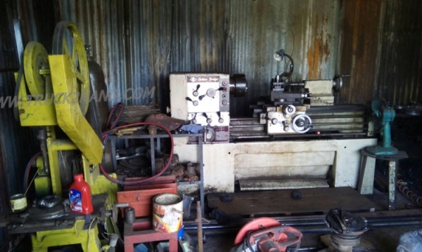 โรงกลึงแท่นกลึง3มิลลิ่ง1เครื่องกระทุ้ง1แท่นอัดตู้เชื่อมเครื่องมือครบชุด