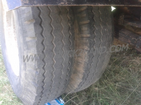 รถบรรทุก 6 ล้อ ISUZU NPR กระบะข้างเสริม  ปีจดทะเบียน 2542 มาดูสภาพรถและทดลองขับก่อน และสามารถต่อรองราคาได้อีกครับ