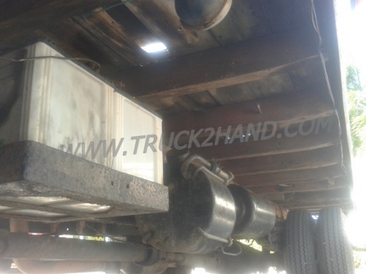 รถบรรทุก 6 ล้อ ISUZU NPR กระบะข้างเสริม  ปีจดทะเบียน 2542 มาดูสภาพรถและทดลองขับก่อน และสามารถต่อรองราคาได้อีกครับ