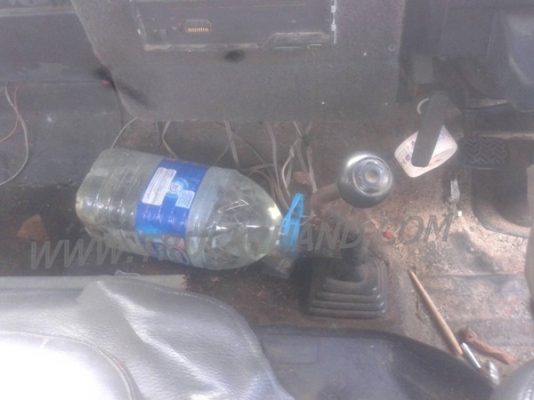 รถบรรทุก 6 ล้อ ISUZU NPR กระบะข้างเสริม  ปีจดทะเบียน 2542 มาดูสภาพรถและทดลองขับก่อน และสามารถต่อรองราคาได้อีกครับ