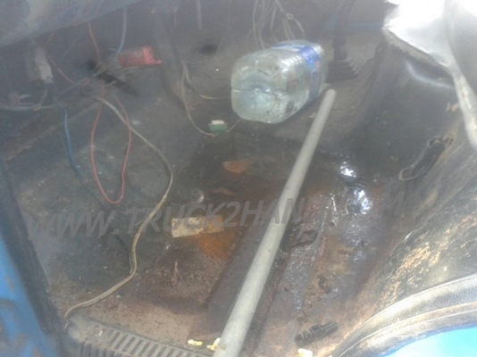 รถบรรทุก 6 ล้อ ISUZU NPR กระบะข้างเสริม  ปีจดทะเบียน 2542 มาดูสภาพรถและทดลองขับก่อน และสามารถต่อรองราคาได้อีกครับ