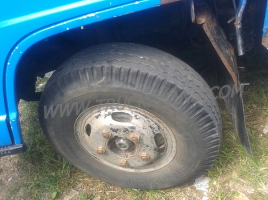 รถบรรทุก 6 ล้อ ISUZU NPR กระบะข้างเสริม  ปีจดทะเบียน 2542 มาดูสภาพรถและทดลองขับก่อน และสามารถต่อรองราคาได้อีกครับ