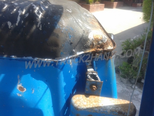 รถบรรทุก 6 ล้อ ISUZU NPR กระบะข้างเสริม  ปีจดทะเบียน 2542 มาดูสภาพรถและทดลองขับก่อน และสามารถต่อรองราคาได้อีกครับ