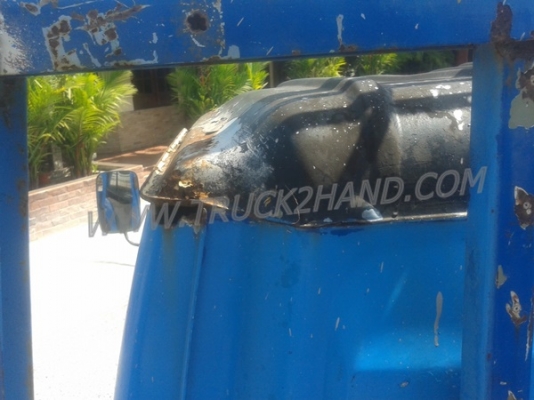 รถบรรทุก 6 ล้อ ISUZU NPR กระบะข้างเสริม  ปีจดทะเบียน 2542 มาดูสภาพรถและทดลองขับก่อน และสามารถต่อรองราคาได้อีกครับ