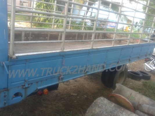 รถบรรทุก 6 ล้อ ISUZU NPR กระบะข้างเสริม  ปีจดทะเบียน 2542 มาดูสภาพรถและทดลองขับก่อน และสามารถต่อรองราคาได้อีกครับ