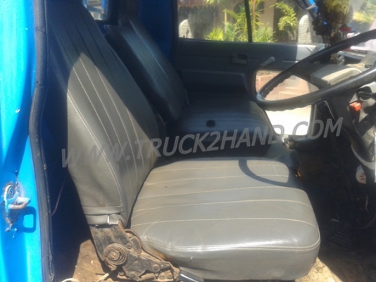 รถบรรทุก 6 ล้อ ISUZU NPR กระบะข้างเสริม  ปีจดทะเบียน 2542 มาดูสภาพรถและทดลองขับก่อน และสามารถต่อรองราคาได้อีกครับ