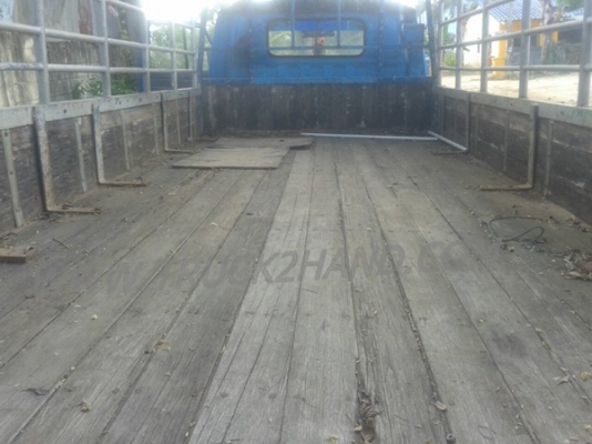 รถบรรทุก 6 ล้อ ISUZU NPR กระบะข้างเสริม  ปีจดทะเบียน 2542 มาดูสภาพรถและทดลองขับก่อน และสามารถต่อรองราคาได้อีกครับ