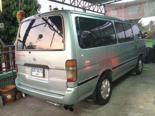ขายรถตู้ หลังคาเตี้ย ปี94 เครื่องเดิม สภาพแจ๋วๆคันนึงครับ