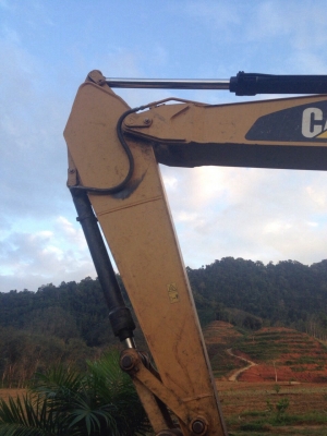 ขายดาวน์รถแบคโฮ CATERPILLAR 320DKPCM ทำงาน 2,464 ชั่วโมง สวยๆ สนใจโทร 081-970-1072