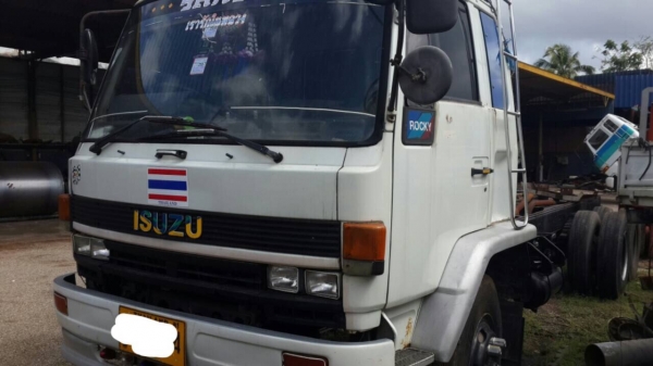 ขายด่วน รถสิบล้อ อีซูสุ