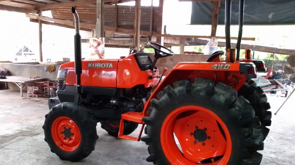 ปัญญาแทรคเตอร์ จัดให้ ด่วน!!!คูโบต้า L3408 ตัวเปล่า (อ.คลองขลุง จ.กำแพงเพชร)