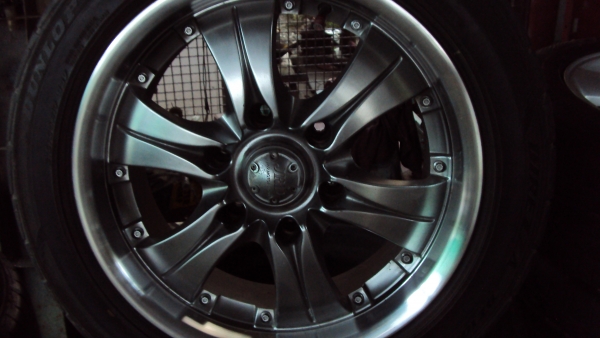 ขายล้อ17แถมยาง215 55 17ให้ฟรีปี11