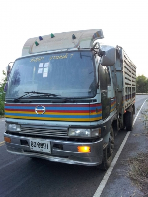 ขาย 6 ล้อ Hino FG 2Jเครื่อง JO8C 210 แรง ปี 2001 โทร 0811838154 ขาย 6 ล้อ Hino FG 2Jเครื่อง JO8C 210 แรง ปี 2001 โทร 0811838154