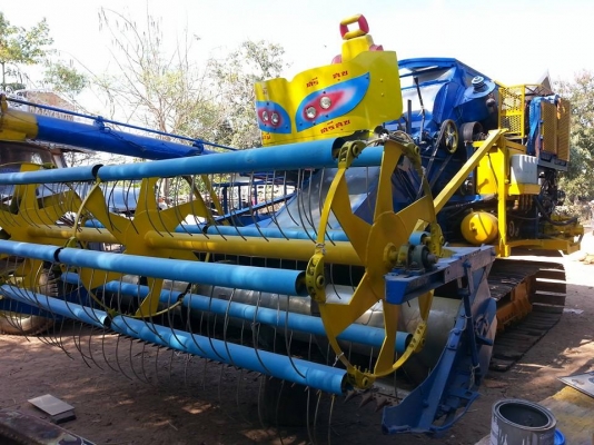 ขายรถเกี่ยวข้าวไทยเส็งรุ่นอุ้มบุญ อุ้ม2ตัน เครื่องHINO HO7D 195แรง ปั้ม23ไดกิ้น ตัวเดิน10 เครื่องดี ช่วงล่างเต็ม ทำงานขยัน เกี่ยวเร็ว พร้อมใช้งาน  สนใจโทร 090-8588220คุณนะ ID:narong498 หรือ www.truck.in.th/498 หรือfb:ณรงค์ ซื้อขายรถมือสอง (เว็บไซต์ส่วนตัว