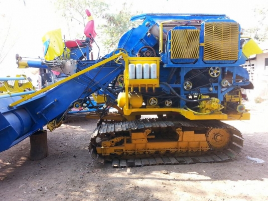 ขายรถเกี่ยวข้าวไทยเส็งรุ่นอุ้มบุญ อุ้ม2ตัน เครื่องHINO HO7D 195แรง ปั้ม23ไดกิ้น ตัวเดิน10 เครื่องดี ช่วงล่างเต็ม ทำงานขยัน เกี่ยวเร็ว พร้อมใช้งาน  สนใจโทร 090-8588220คุณนะ ID:narong498 หรือ www.truck.in.th/498 หรือfb:ณรงค์ ซื้อขายรถมือสอง (เว็บไซต์ส่วนตัว