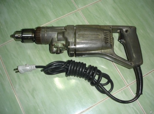 ขายสว่านกระแทกเสื้ออลูมิเนียม HITACHI รุ่นV14 made in japan