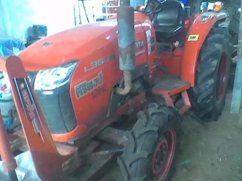 ขายรถไถKUBOTA L3608 เครื่องดี อุปกรณ์ครบ ดันหน้ากับผานหลัง สภาพสวยพร้อมใช้งาน เอกสารพร้อมโอน สนใจโทร 090-8588220คุณนะ ID:narong498 หรือ www.truck.in.th/498 หรือfb:ณรงค์ ซื้อขายรถมือสอง (เว็บไซต์ส่วนตัว)